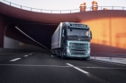 Pirmieji pasaulyje: „Volvo Trucks“ sunkvežimių gamybai naudos be iškastinio kuro išlietą plieną 